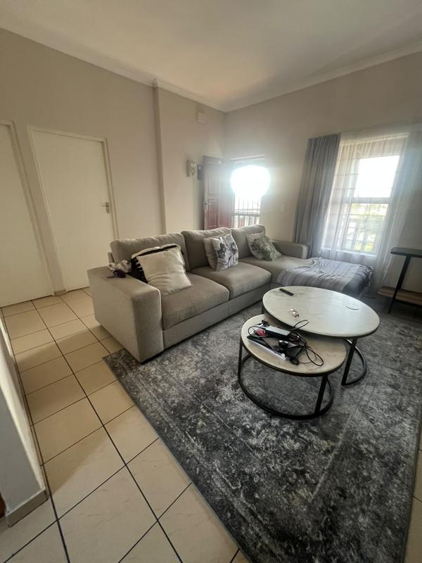 To Let 2 Bedroom Property for Rent in Lansdowne Western Cape